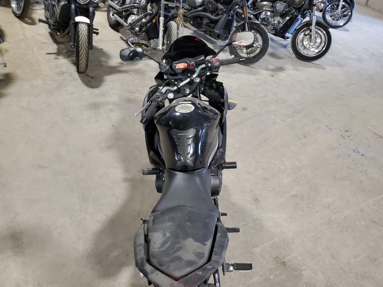 Lot #3301836330 2009 YAMAHA FZ6 R