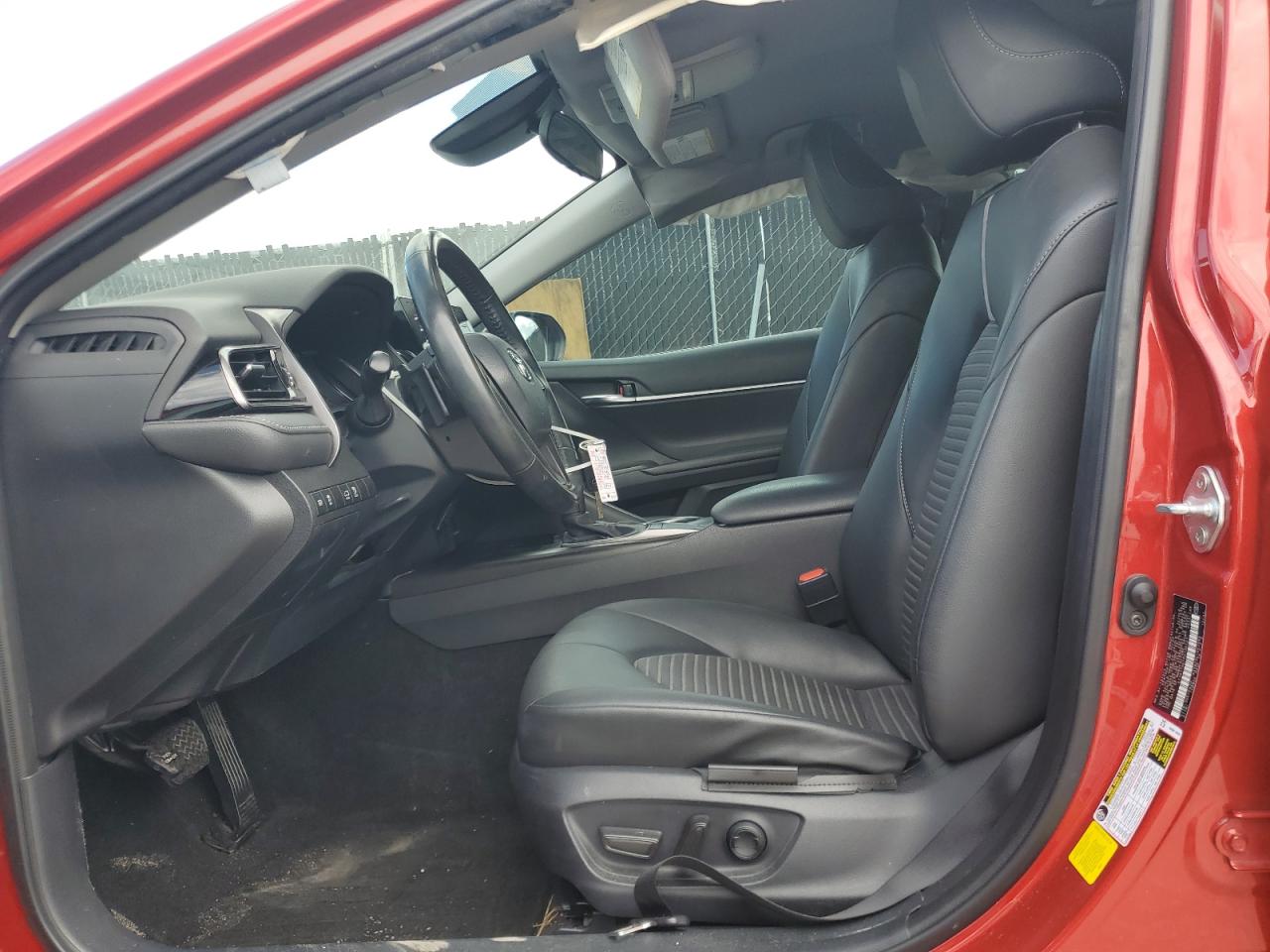 TOYOTA CAMRY SE NIGHT SHADE