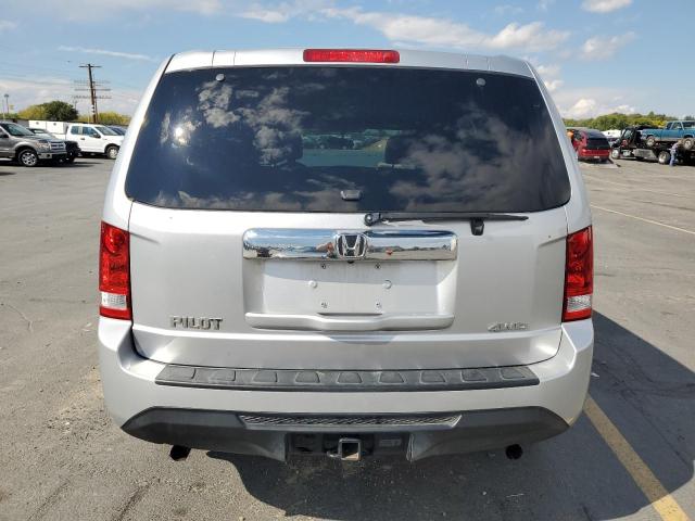 2015 HONDA PILOT LX 5FNYF4H28FB040075