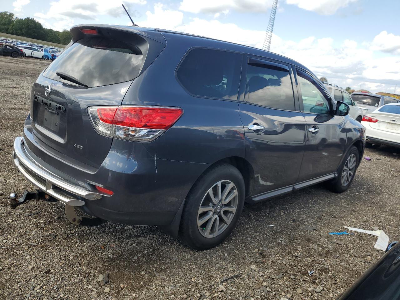 Lot #3301657629 2014 NISS PATHFINDER S