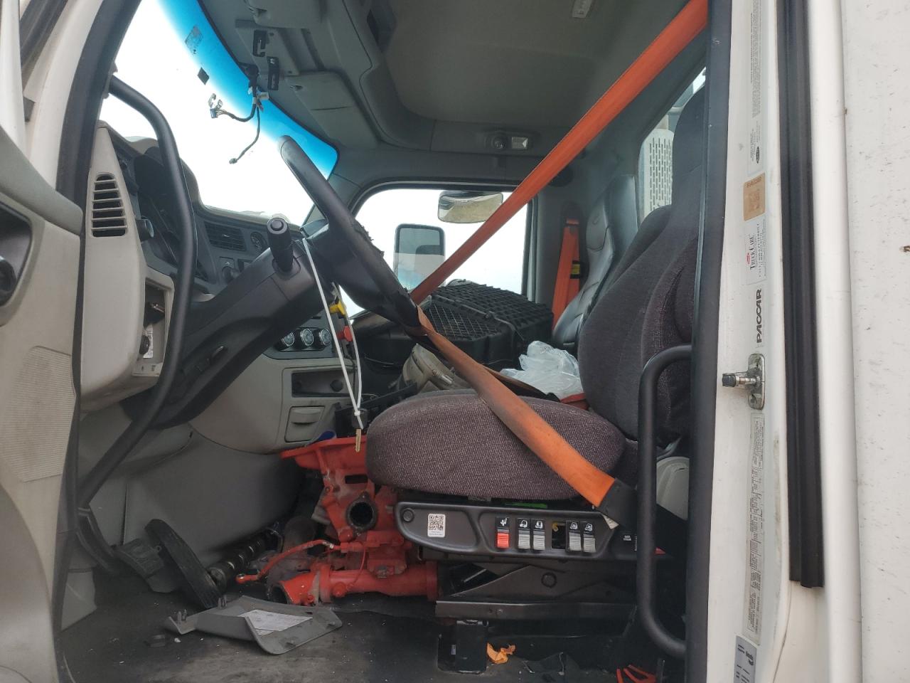 Lot #3278905064 2020 PETERBILT TRACTOR 579