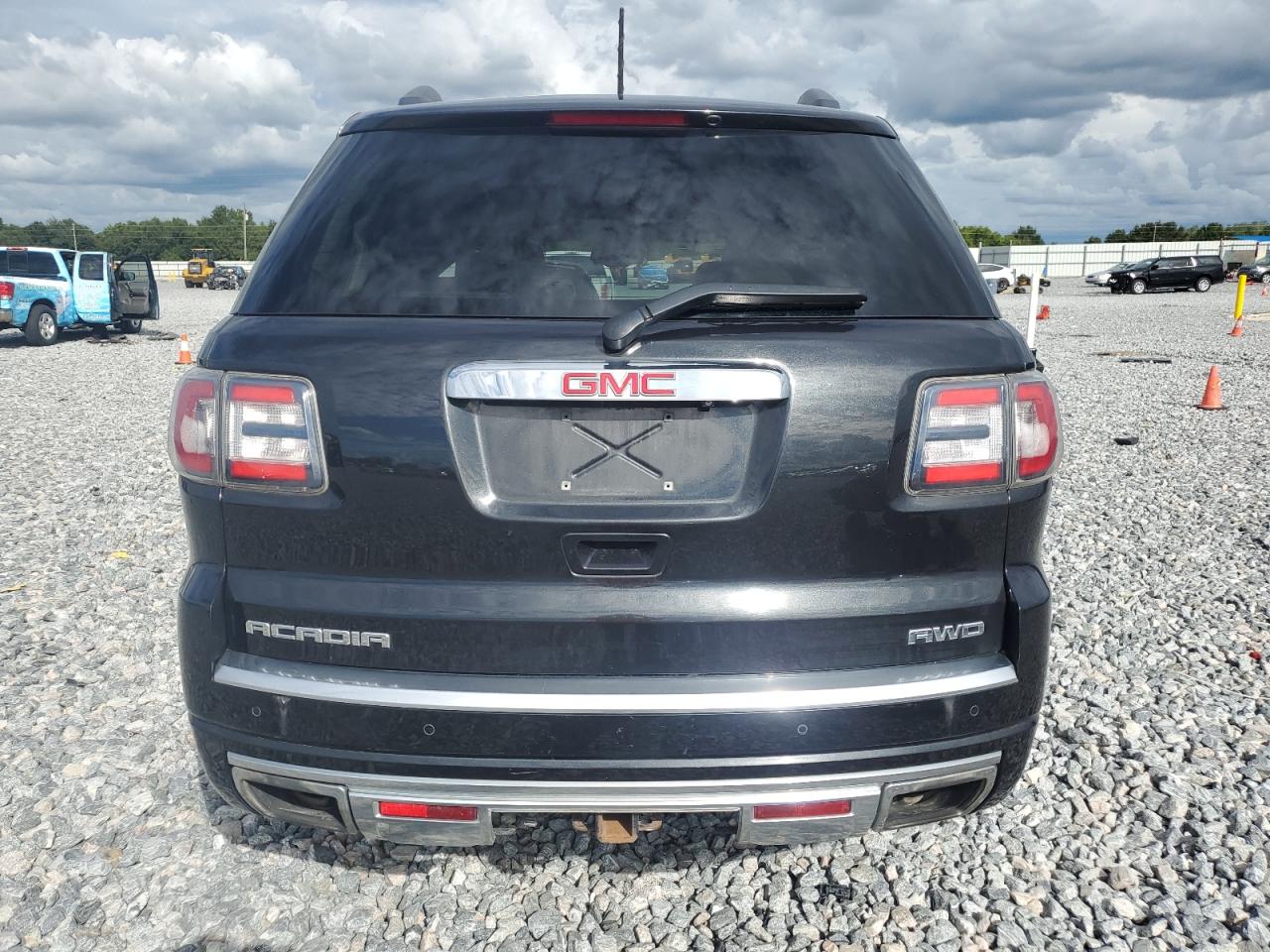 GMC ACADIA DENALI