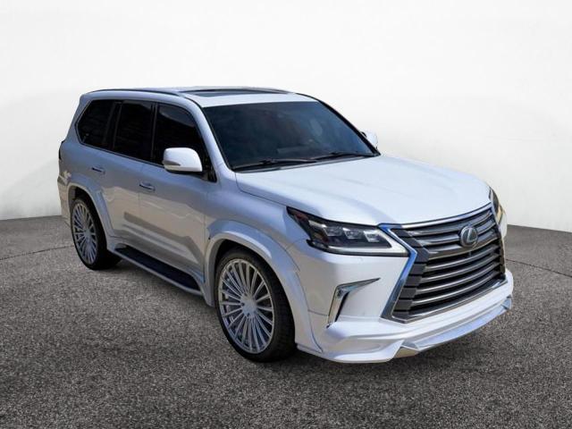 LEXUS LX 570 2017 white 4dr spor gas JTJHY7AX1H4235458 photo #1