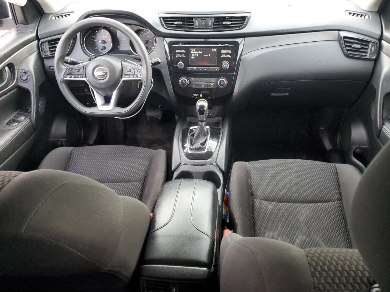 NISSAN ROGUE SPORT S