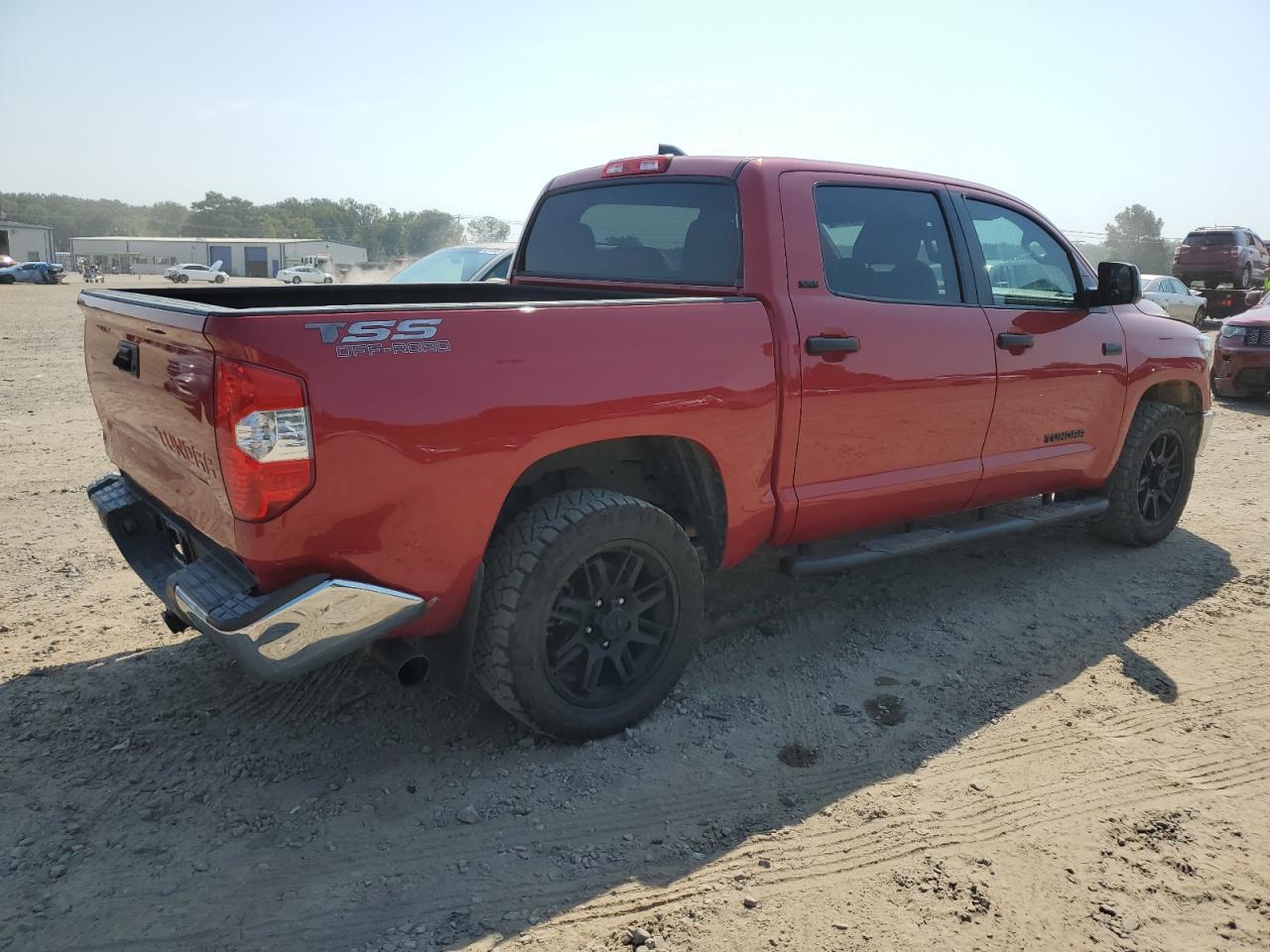 TOYOTA TUNDRA CREWMAX SR5