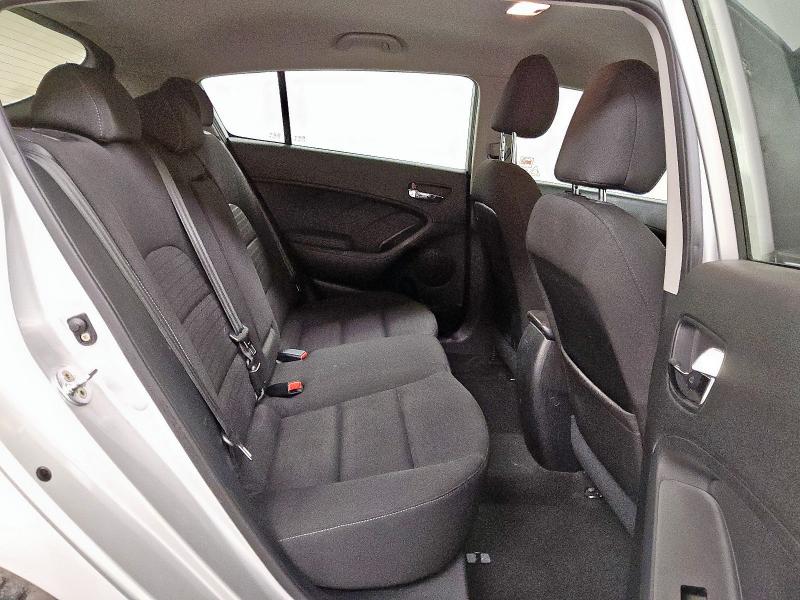 2016 KIA FORTE LX KNAFK5A8XG5527933