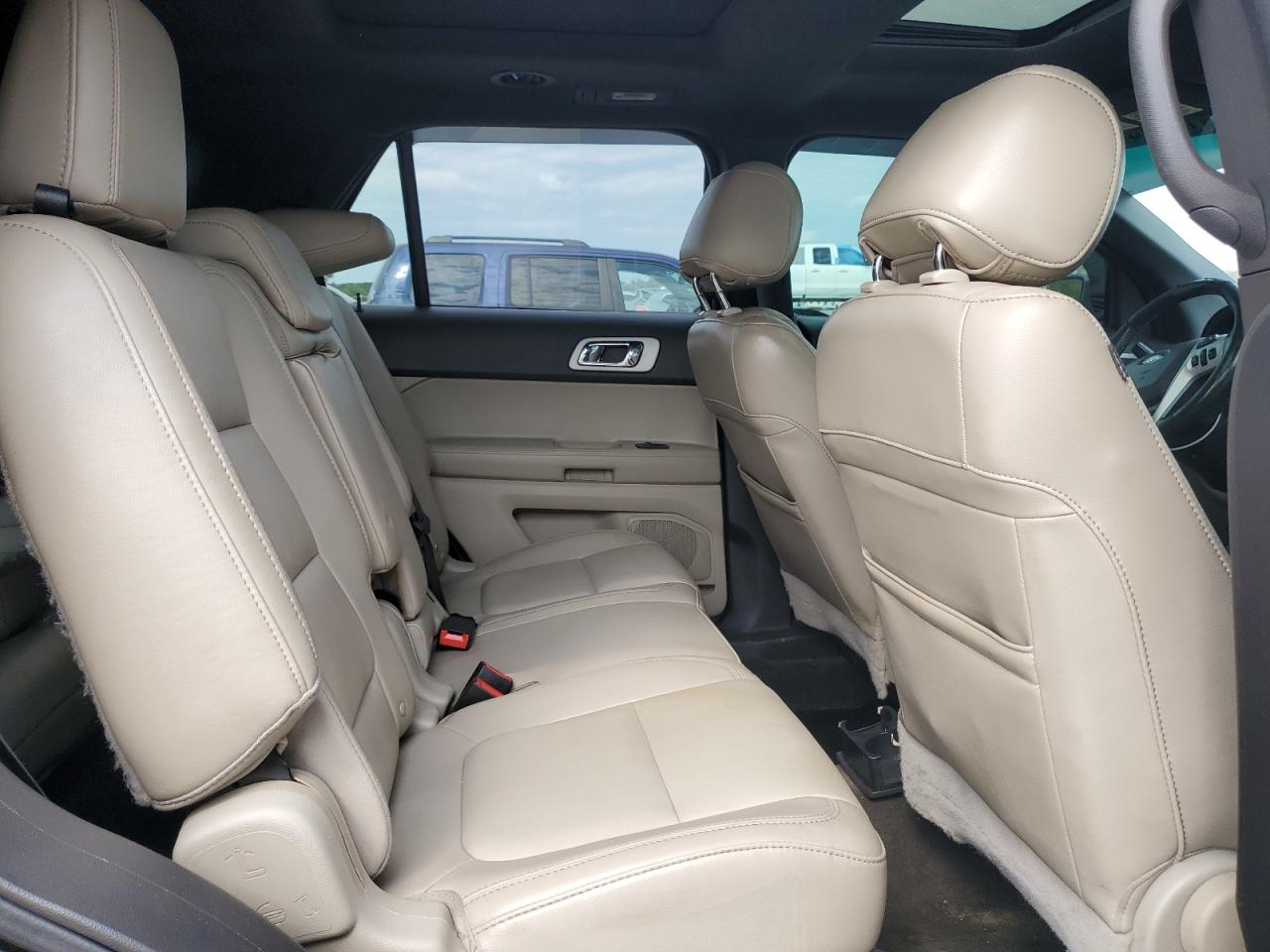 FORD EXPLORER LIMITED