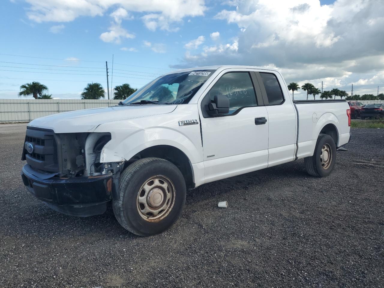 FORD F-150 SUPER CAB