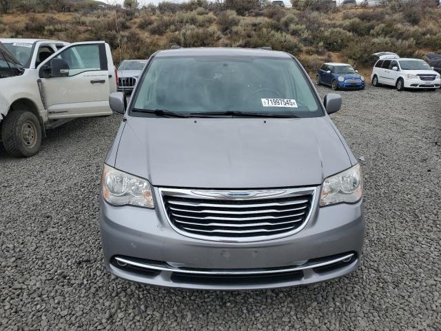 2015 CHRYSLER TOWN & COU 2C4RC1BG4FR752328