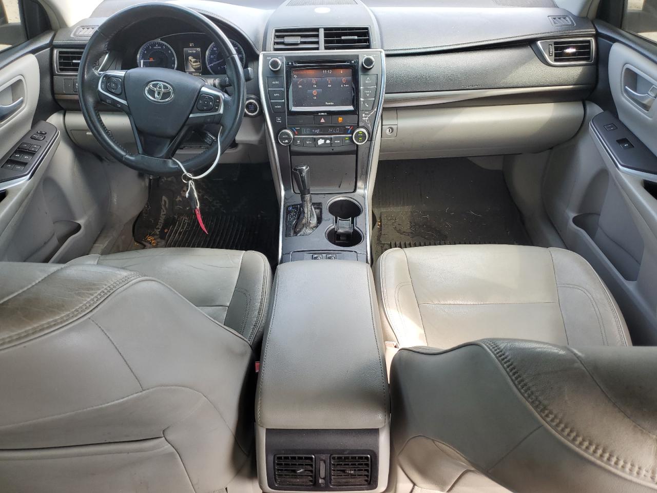 TOYOTA CAMRY XSE