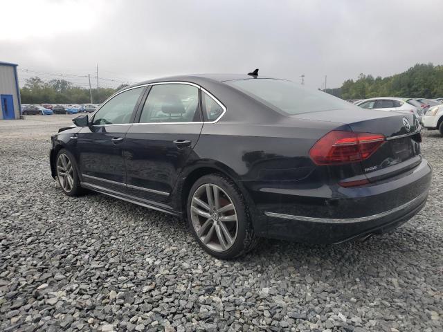 2017 VOLKSWAGEN PASSAT R-L 1VWDT7A31HC039696