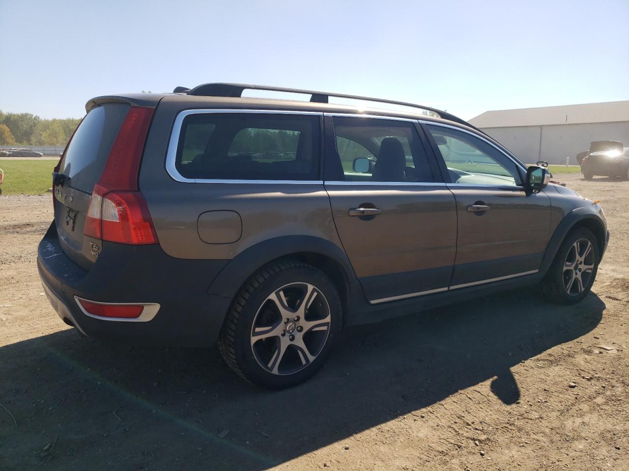 VOLVO XC70 T6
