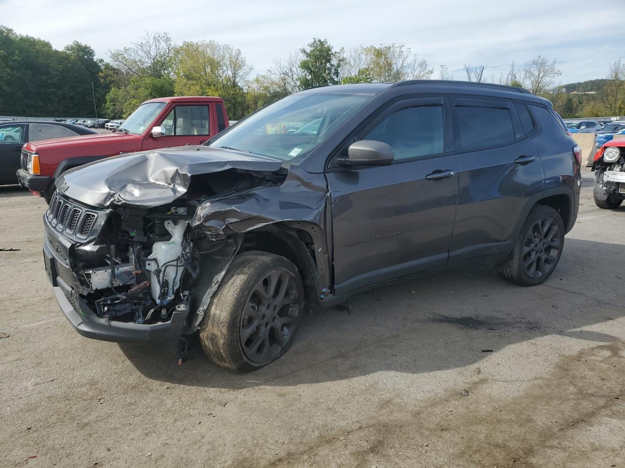 Lot #3317703124 2021 JEEP COMPASS 80