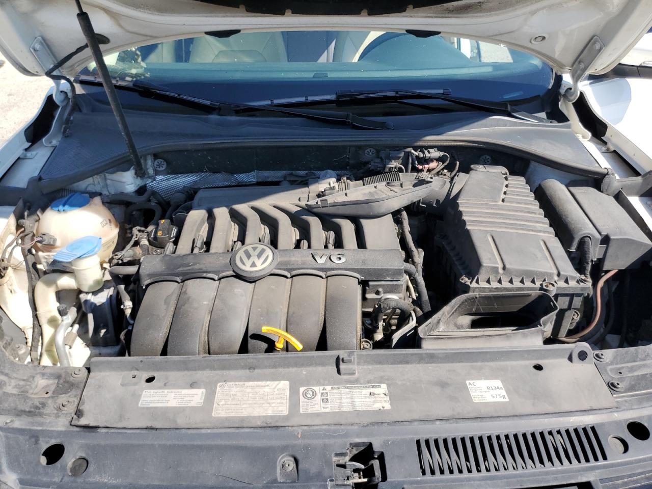 VOLKSWAGEN PASSAT SEL