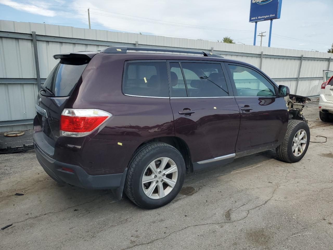 TOYOTA HIGHLANDER BASE
