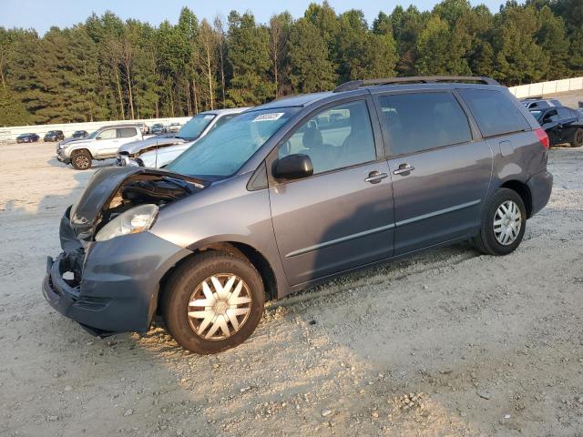 TOYOTA SIENNA CE