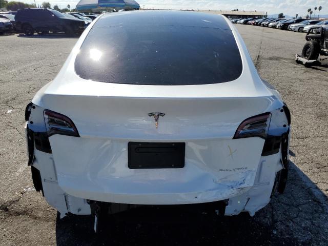 2024 TESLA MODEL Y 7SAYGDEE1RF064317
