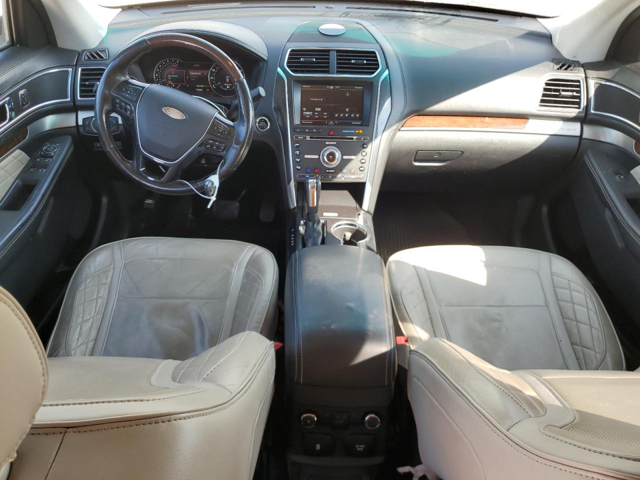 FORD EXPLORER PLATINUM