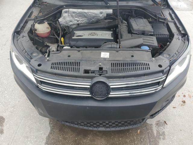 2017 VOLKSWAGEN TIGUAN S WVGAV7AX7HK000034