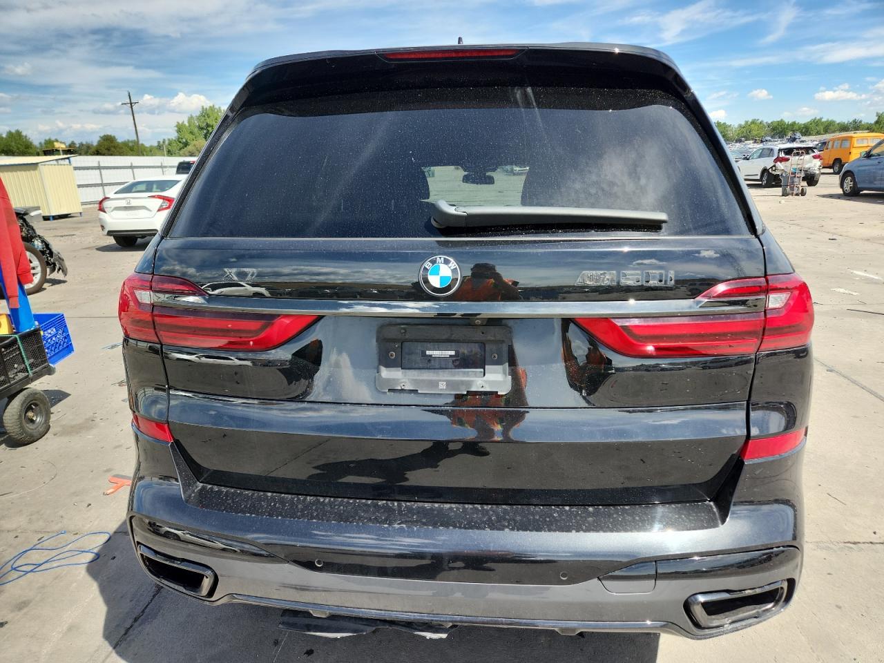 BMW X7 M50I