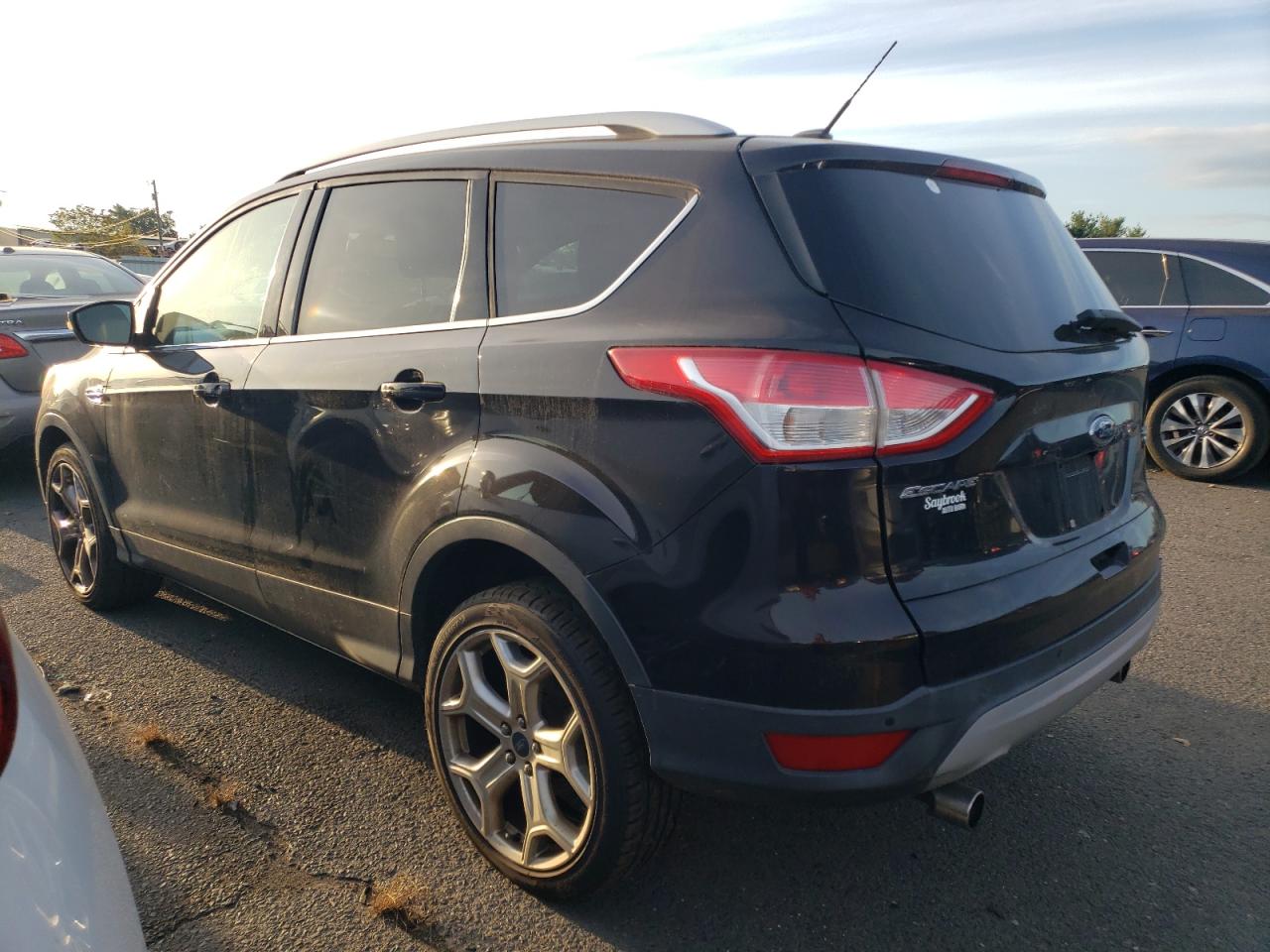 FORD ESCAPE TITANIUM