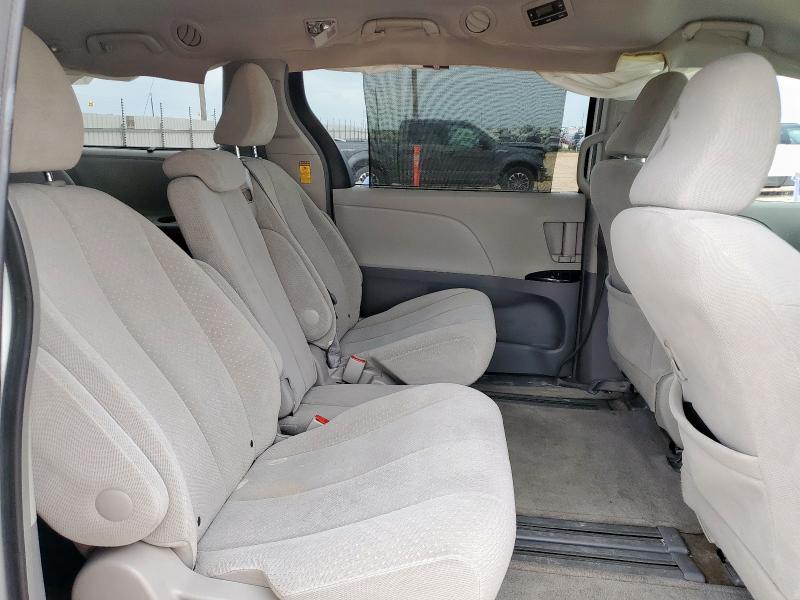 2014 TOYOTA SIENNA LE #3319140276