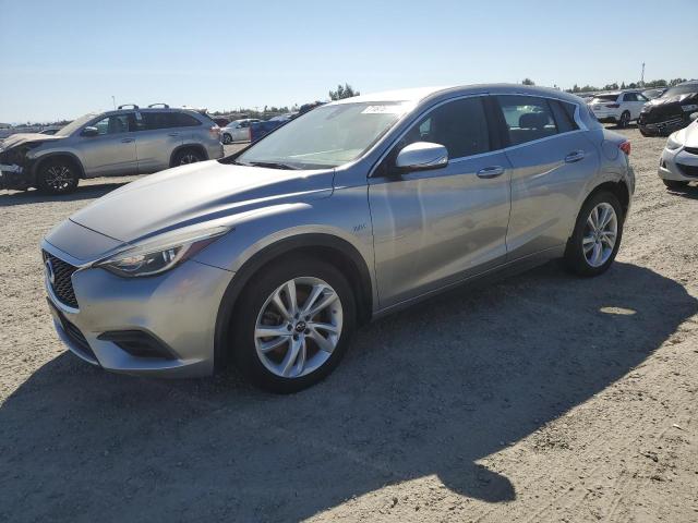 INFINITI QX30 BASE