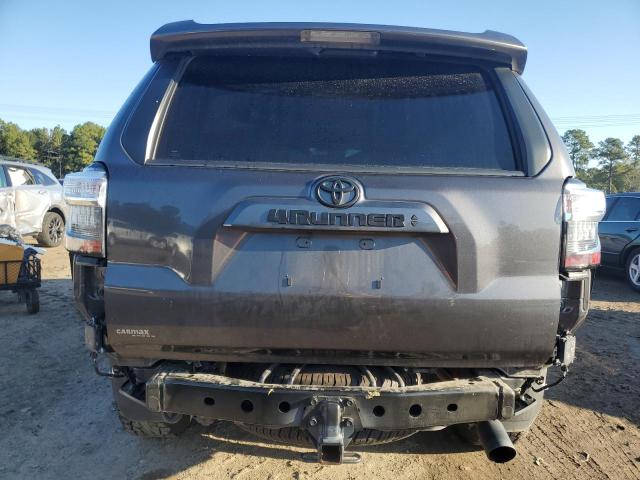 2022 TOYOTA 4RUNNER SR JTEFU5JR3N5270970