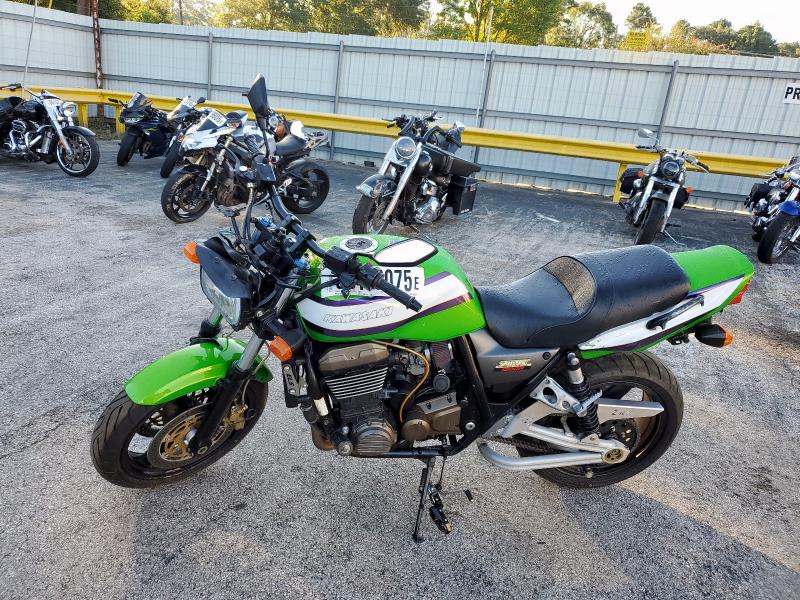 KAWASAKI ZR1200 A 2001 JKAZR9A101A008937 photo #4