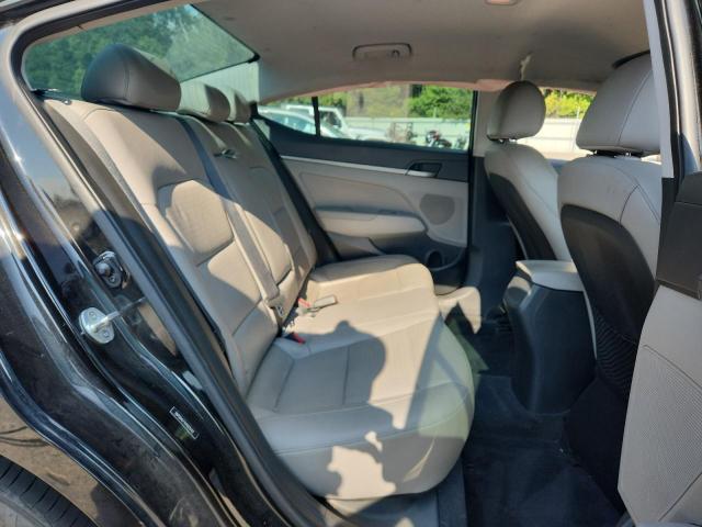 2017 HYUNDAI ELANTRA 5NPD84LF1HH025442