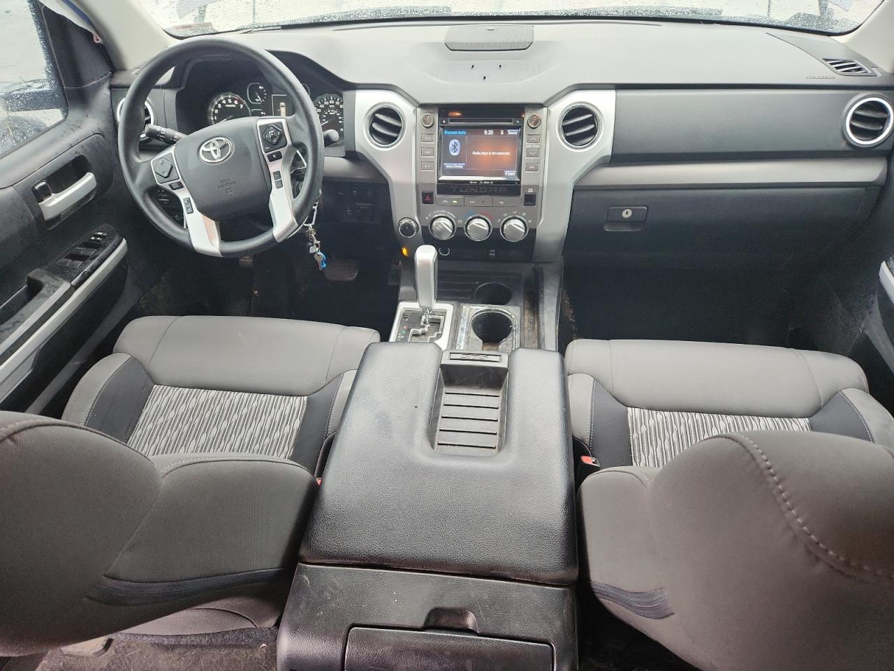 TOYOTA TUNDRA DOUBLE CAB SR