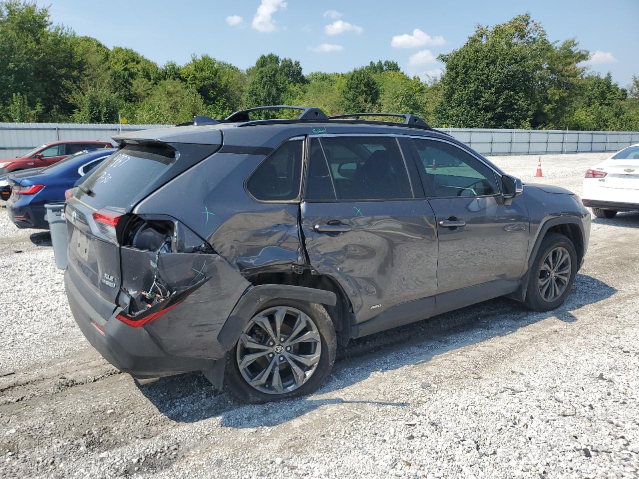 TOYOTA RAV4 XLE PREMIUM