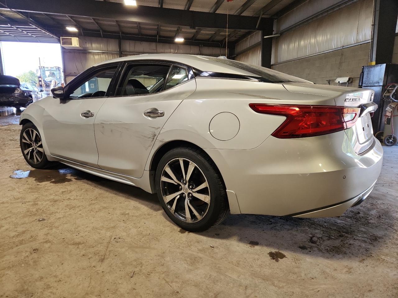 NISSAN MAXIMA 3.5S