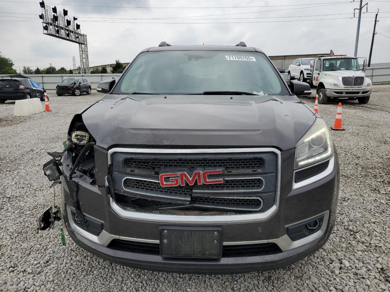 GMC ACADIA SLT-1