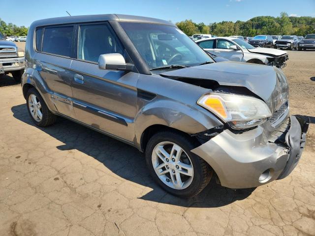 2010 KIA SOUL + - KNDJT2A28A7042044
