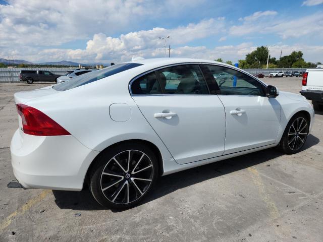2016 VOLVO S60 PREMIE YV149MFK5G2400376