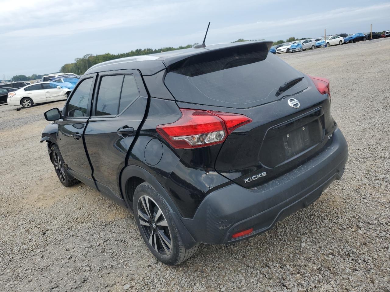 NISSAN KICKS S