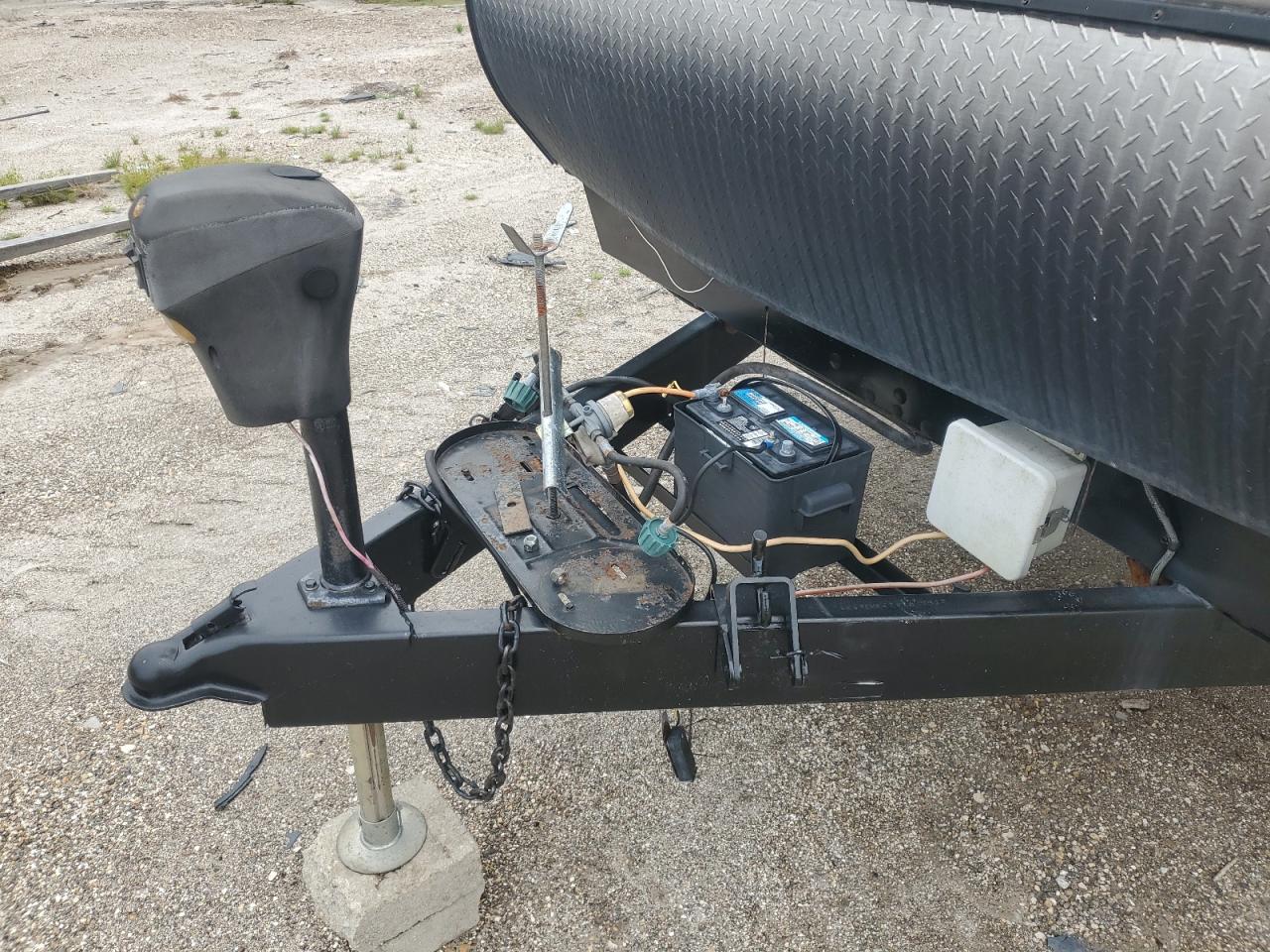 Lot #3257108226 2016 WILDWOOD SURVEYOR