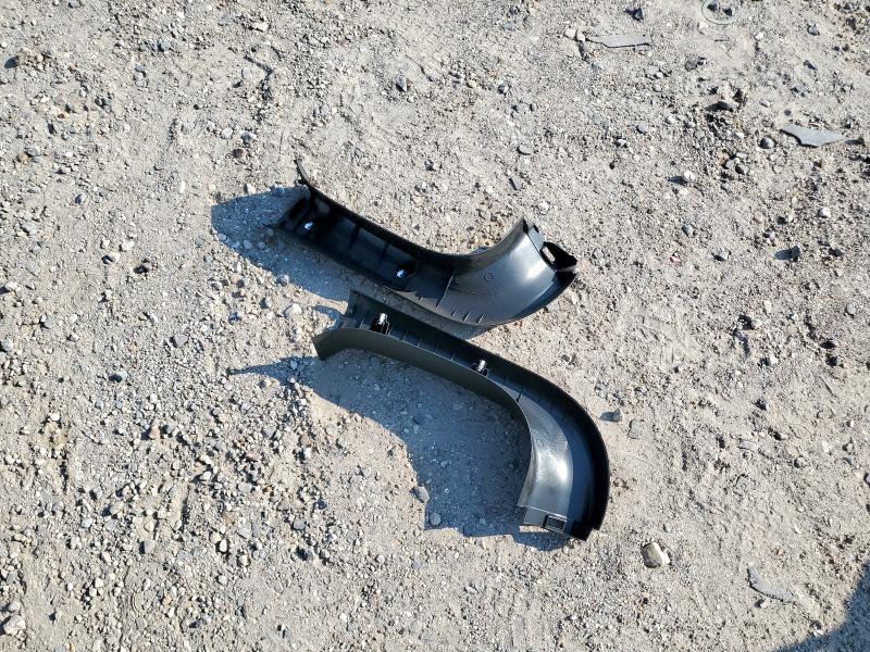 2019 TOYOTA RAV4 LE - JTMH1RFV0KD014399