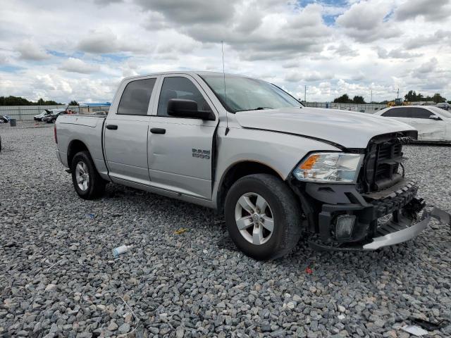 2018 RAM 1500 ST 1C6RR6KG9JS255267