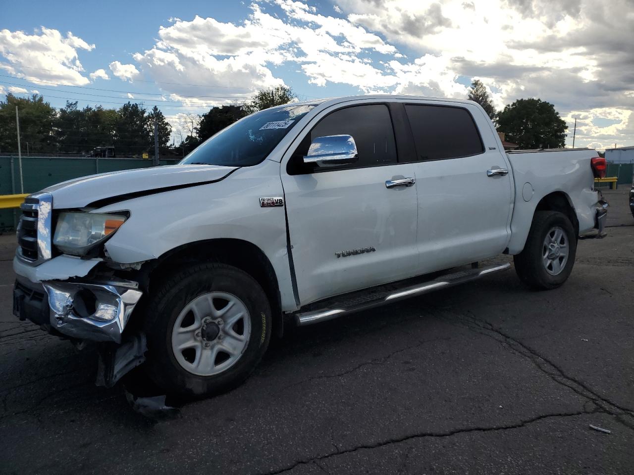 TOYOTA TUNDRA CREWMAX SR5