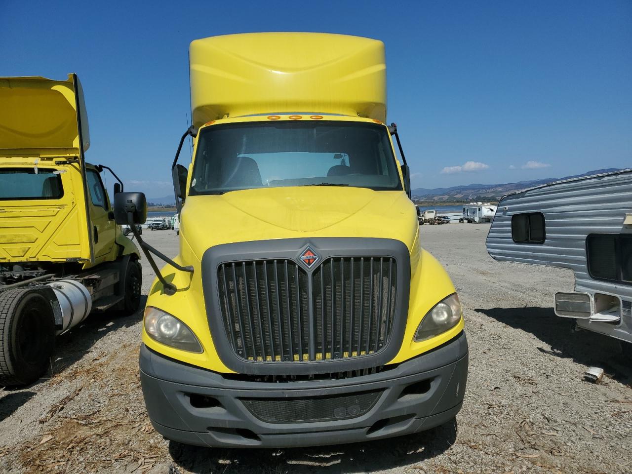 Lot #3241152765 2018 INTERNATIONAL RH613