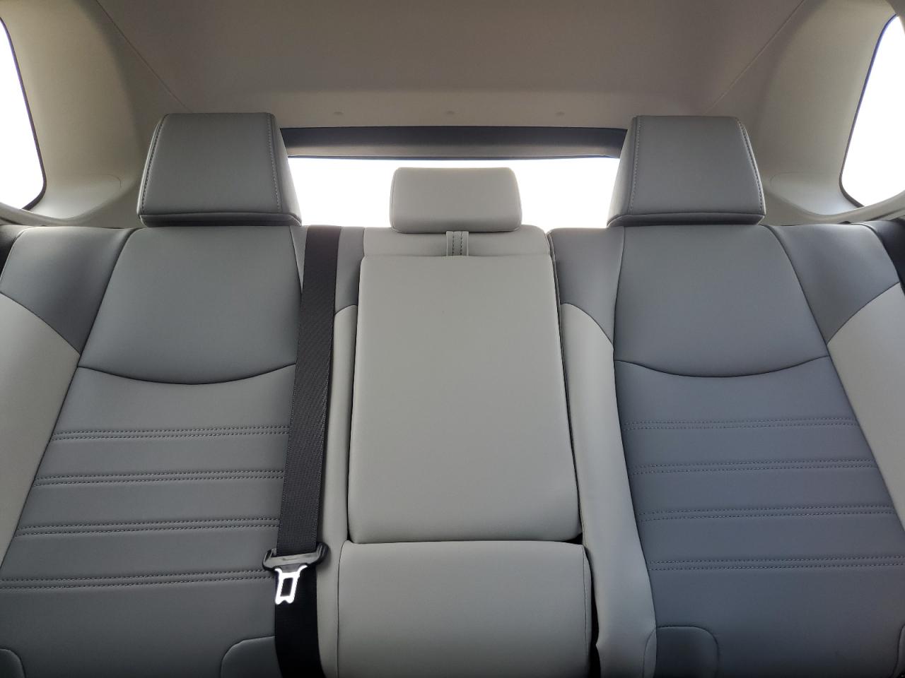 TOYOTA RAV4 XLE PREMIUM