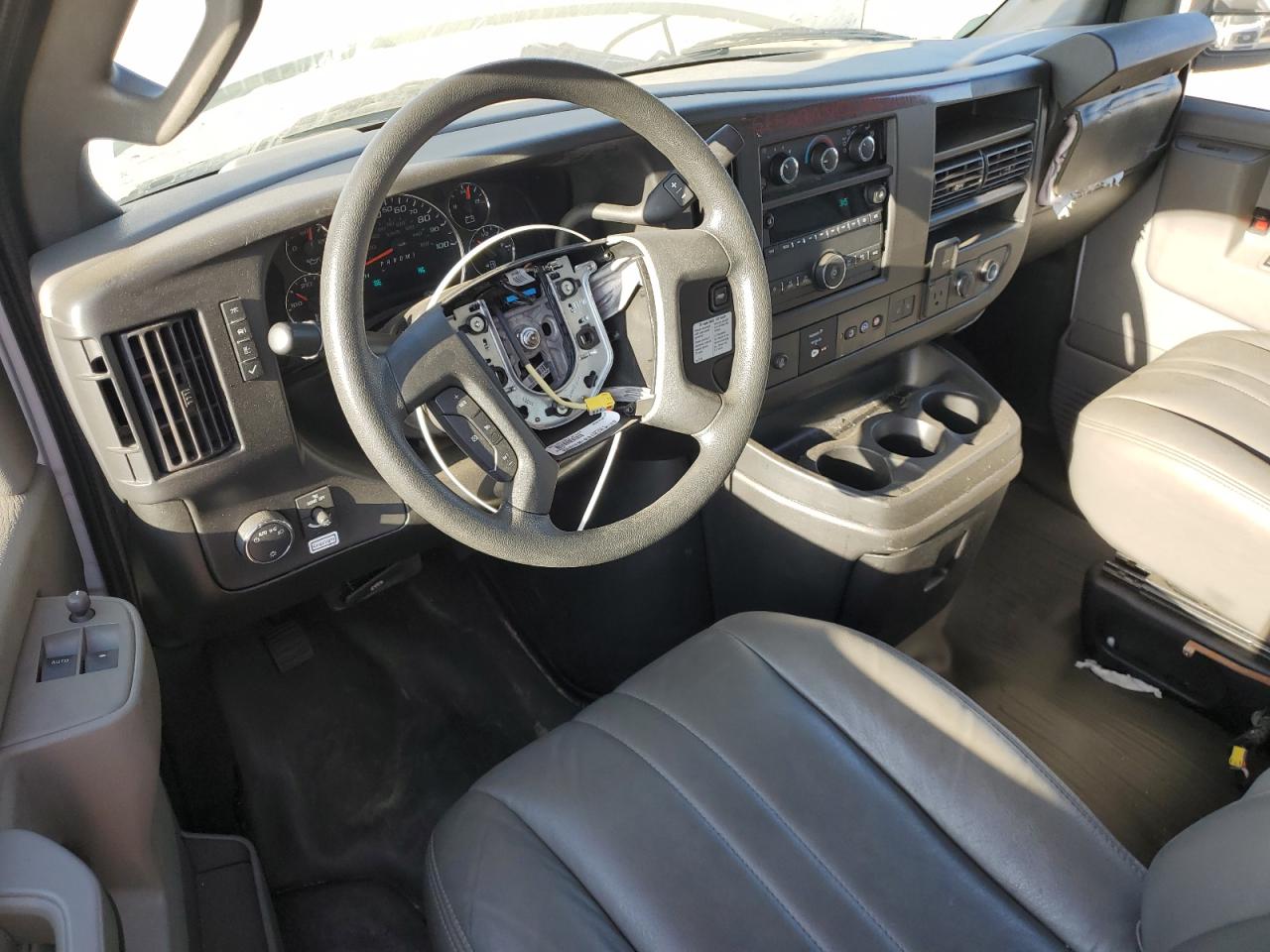 GMC SAVANA CUTAWAY G3500