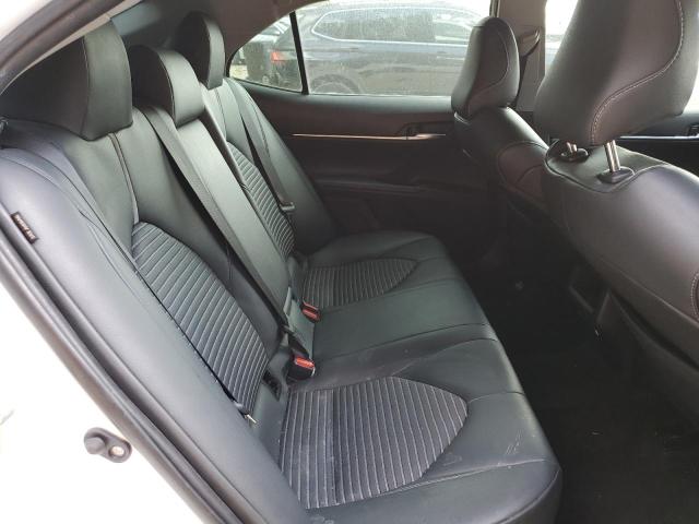2018 TOYOTA CAMRY L 4T1B11HK0JU654388