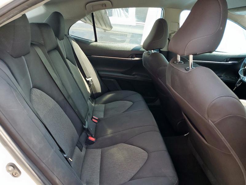 2021 TOYOTA CAMRY LE 4T1C11AK5MU577875