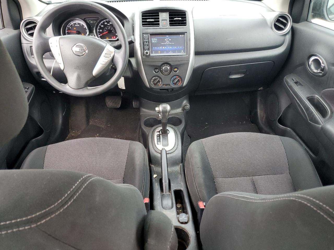 NISSAN VERSA S
