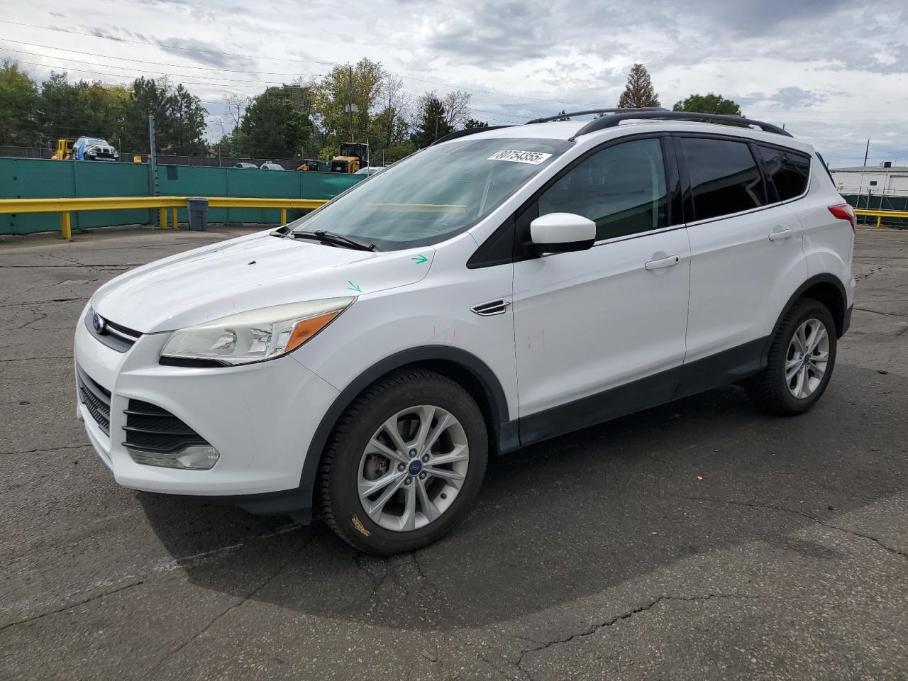 FORD ESCAPE SE