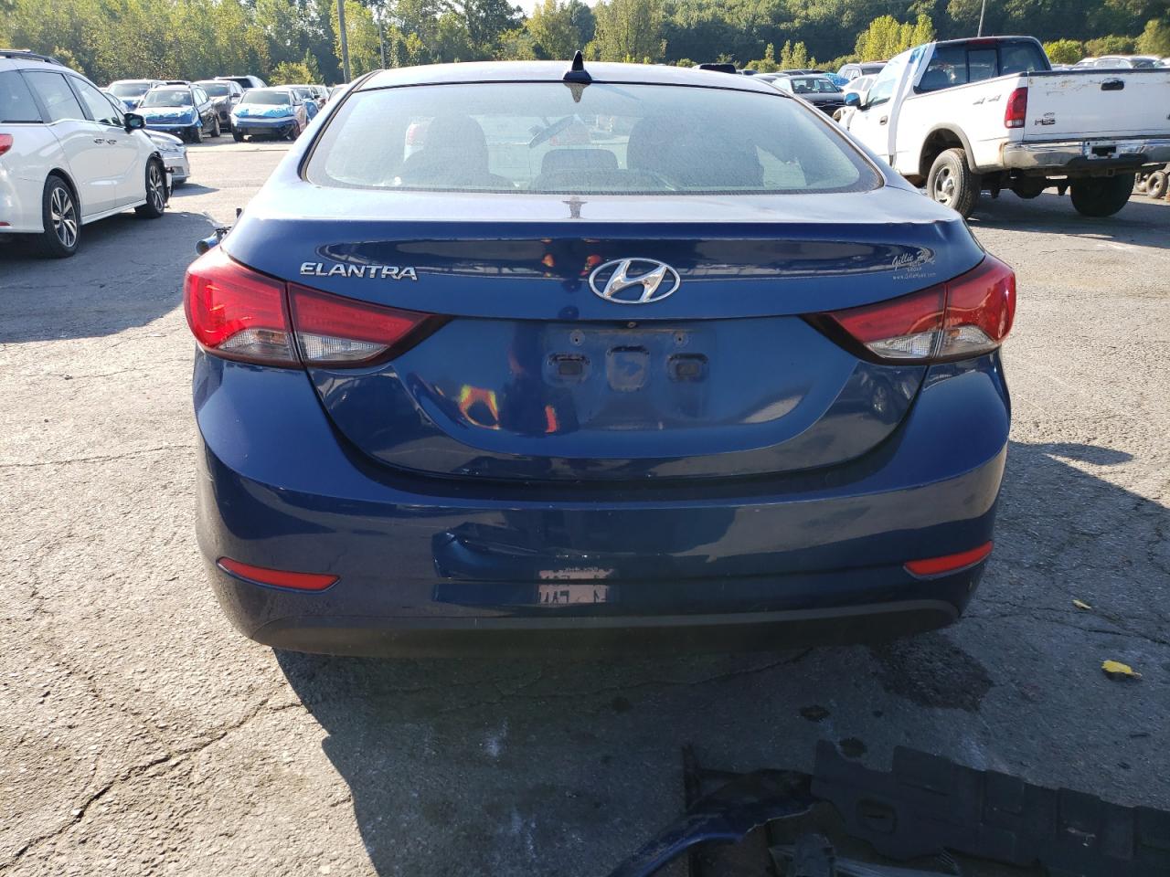 HYUNDAI ELANTRA SE