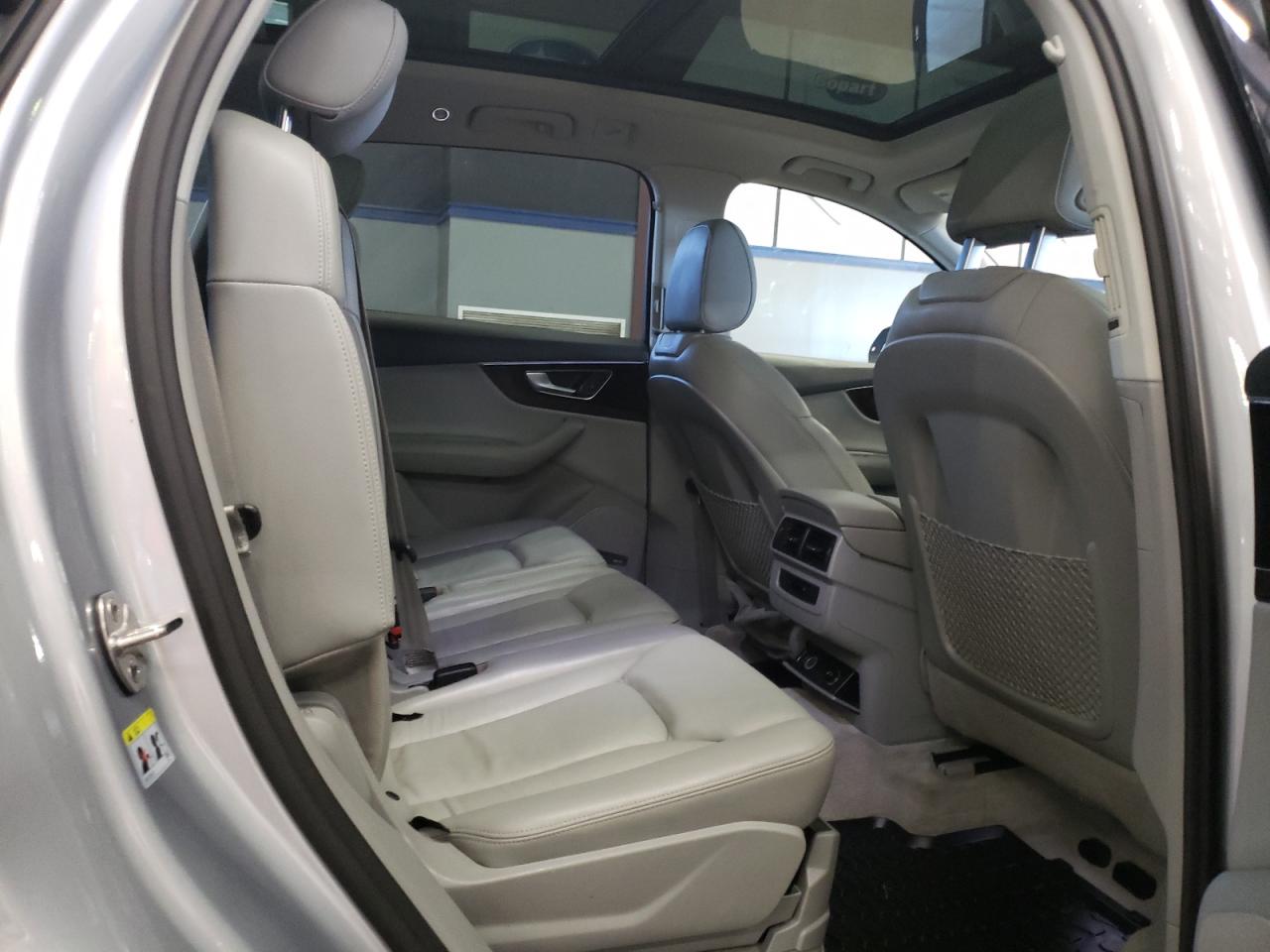 AUDI Q7 PREMIUM PLUS